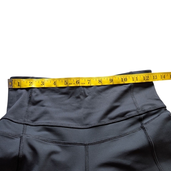 Lululemon Run: Spirit Tight II Black Leggings Mid Rise Rel: 2/2012 Women's 6 - Picture 11 of 12